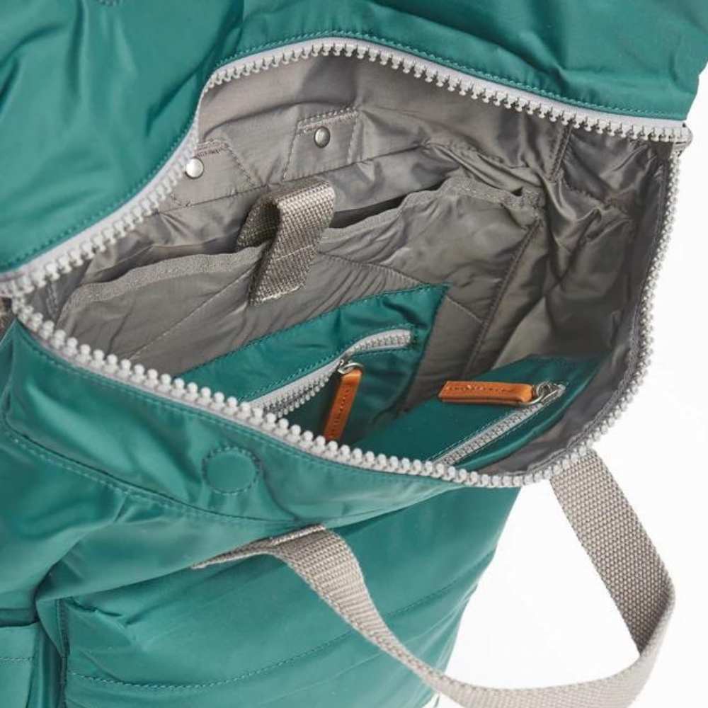 Roka Backpack Canfield B small in Teal.