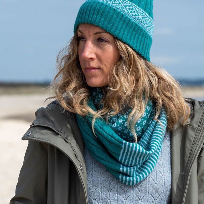 Cable Knit Snood - Teal