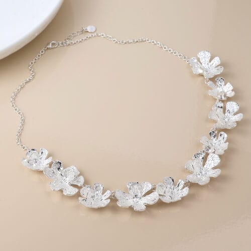 Silver plated flower necklace