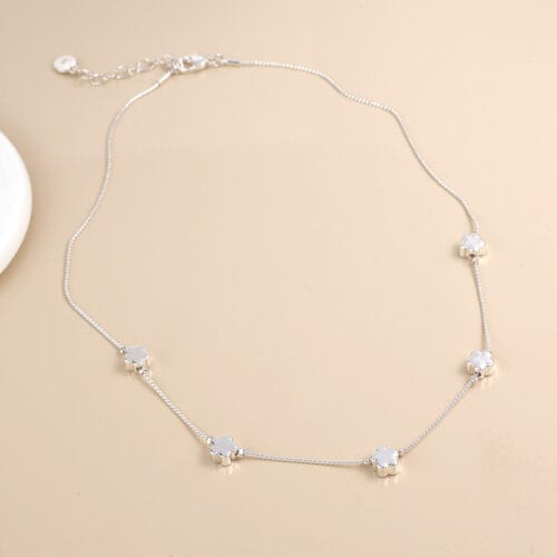 Silver plated flower necklace