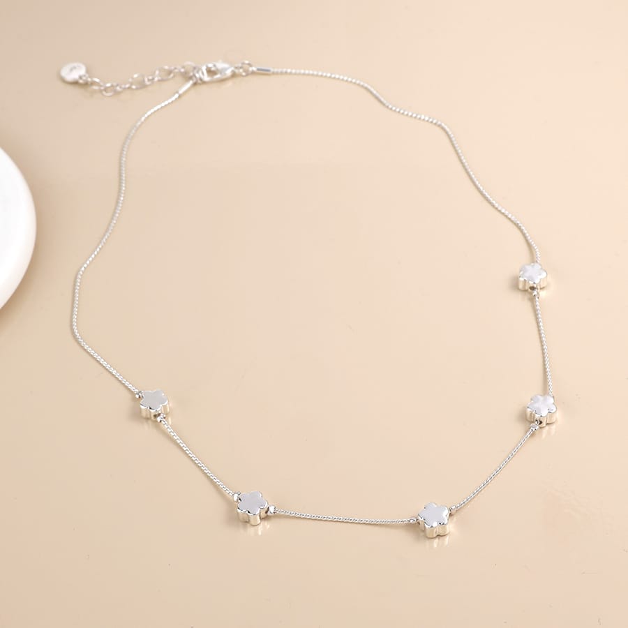 Silver plated flower necklace